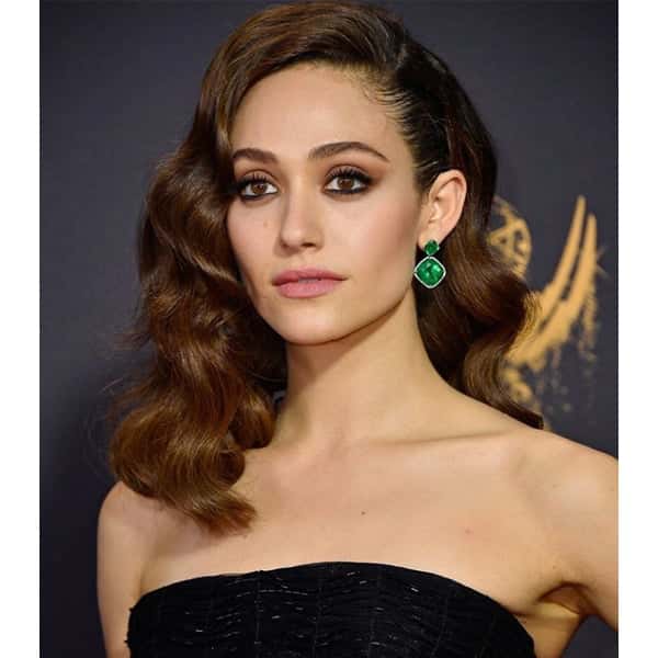 2017-Emmy-Awards-Celeb-Styles-3