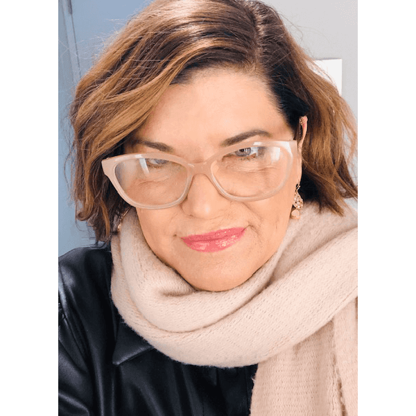 Dana_ Schmidtbauer_Sam_Villa