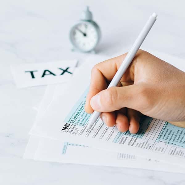taxes-llc-law-feat