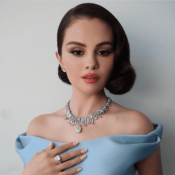hungvanngo-selena-globes-2