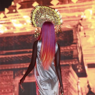 344290Aveda9_orig