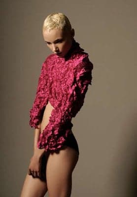 315152Blonde 4_orig