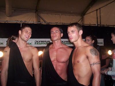 302890boys backstage low res_orig