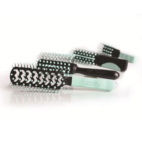 Cricket Static Free Comfort Brush Collection
