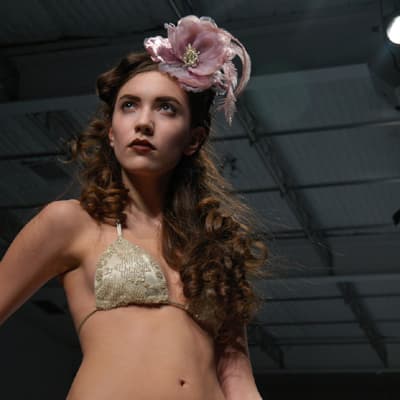 314858ghd Ashley 2_orig