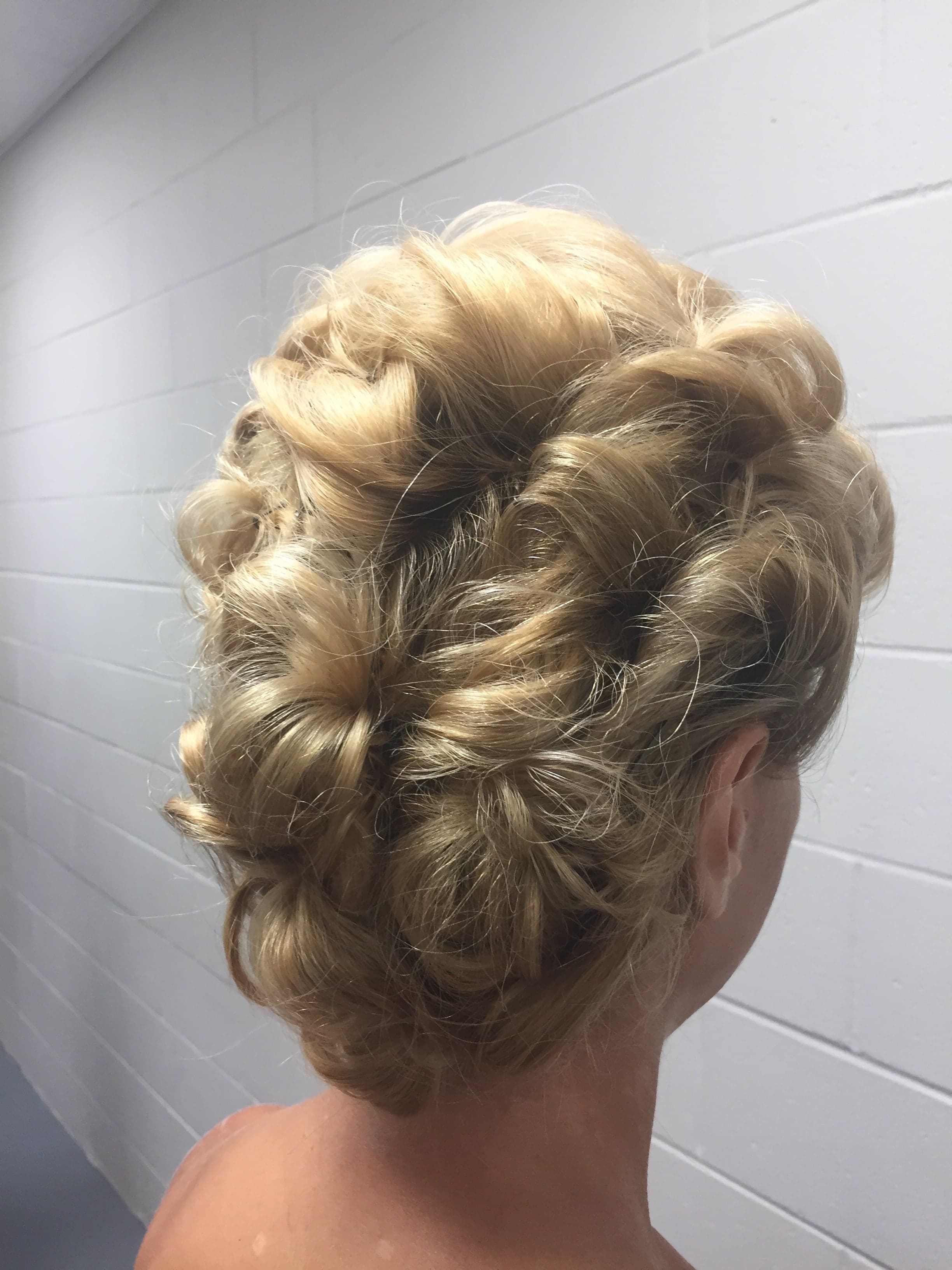 Box Curls, S-Waves and How To Cheat Color & Length