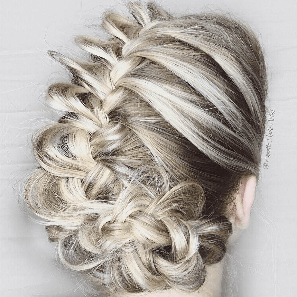 <p>Artist: <a href="https://www.instagram.com/annette_updo_artist/">@annette_updo_artist</a></p>