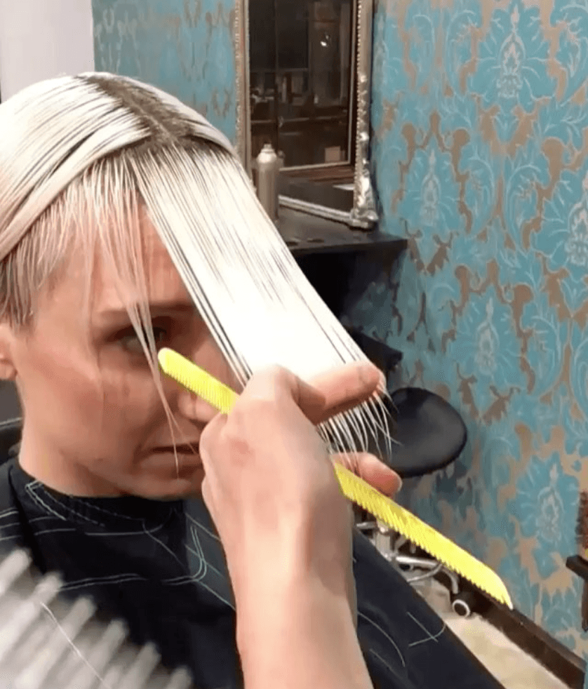<p>Artist: <a href="https://www.instagram.com/marinalantoshair/">@marinalantoshair</a></p>
<p><a href="https://www.instagram.com/p/BSHqm2GgeHG/?taken-by=marinalantoshair">CLICK HERE TO WATCH THE VIDEO!</a></p>