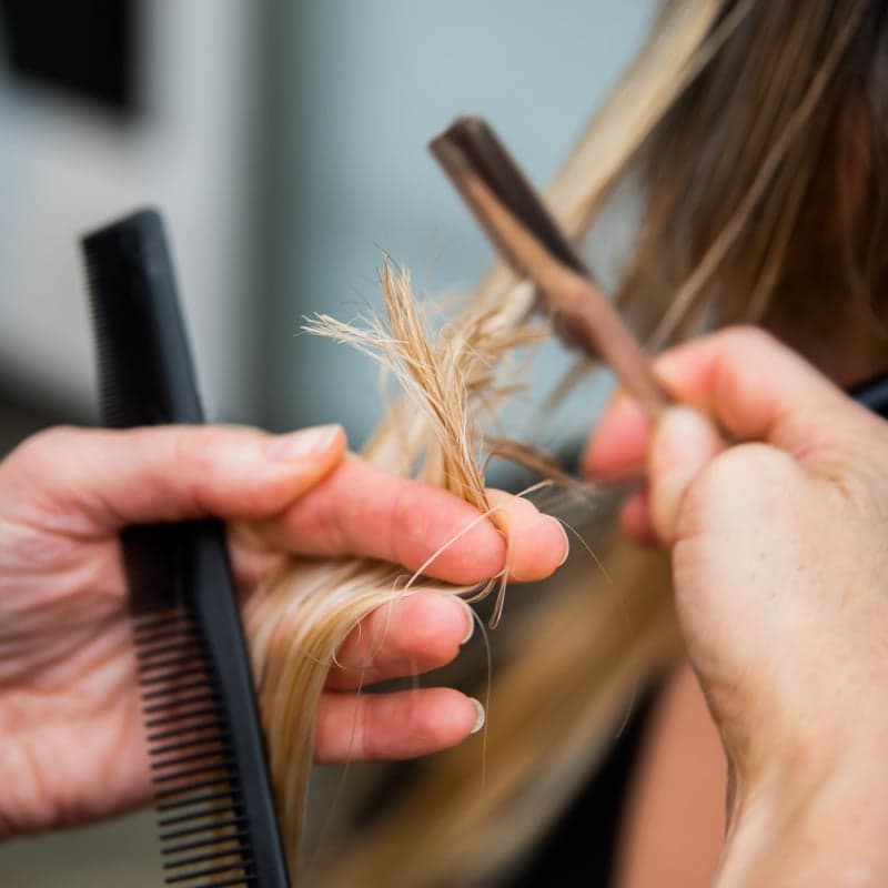 Razor-Cutting: Holding The Razor