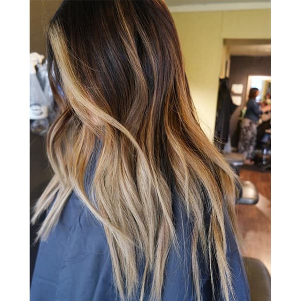 <p>Artist: <a href="https://www.instagram.com/hairbysaiphetkhosa/">@hairbysaiphetkhosa</a></p>