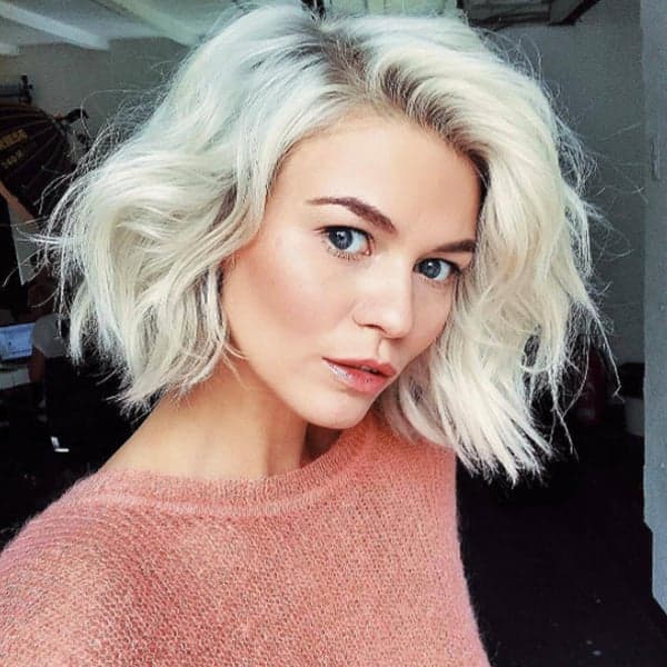 <p>Artist: <a href="https://www.instagram.com/short_hair_ideas/">@short_hair_ideas</a></p>