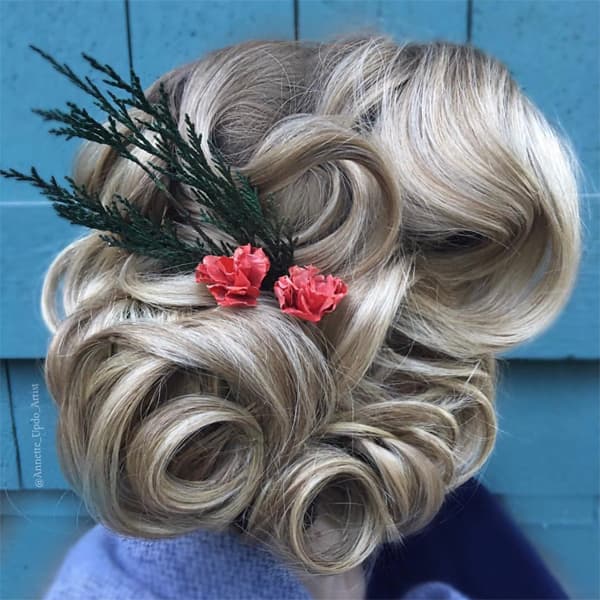 <p>Artist: <a href="https://www.instagram.com/annette_updo_artist/">@annette_updo_artist</a></p>