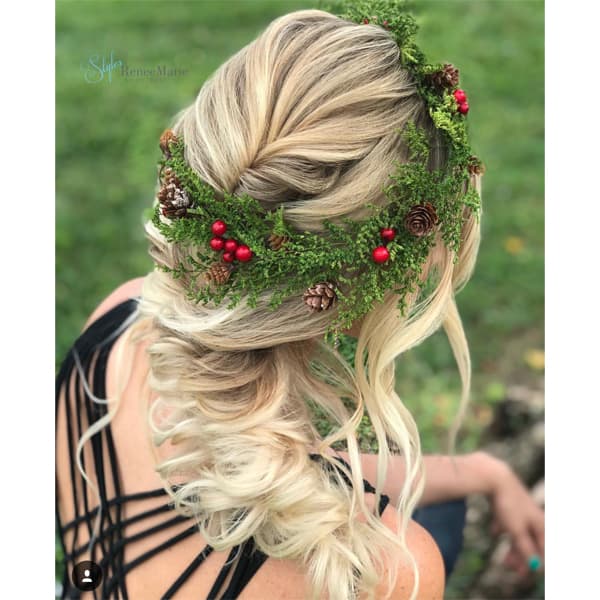 <p>Artist: <a href="https://www.instagram.com/styles_by_reneemarie/">@styles_by_reneemarie</a></p>
