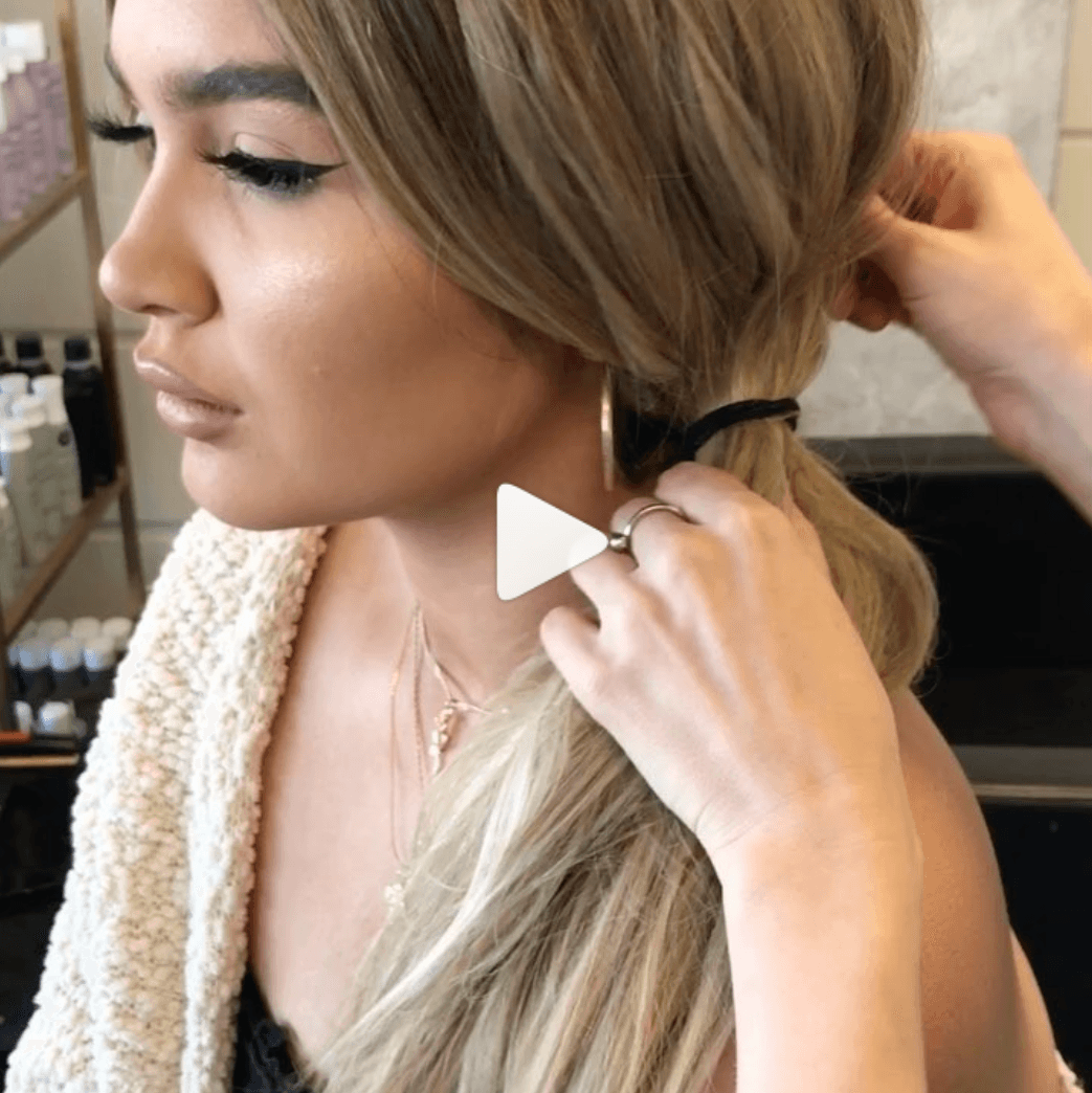 <p>Artist: <a href="https://www.instagram.com/taylor_lamb_hair/">@taylor_lamb_hair</a></p>

<p><a href="https://www.instagram.com/p/BgCPpB_Dvda/?taken-by=taylor_lamb_hair">CLICK HERE TO WATCH THE VIDEO!</a></p>
