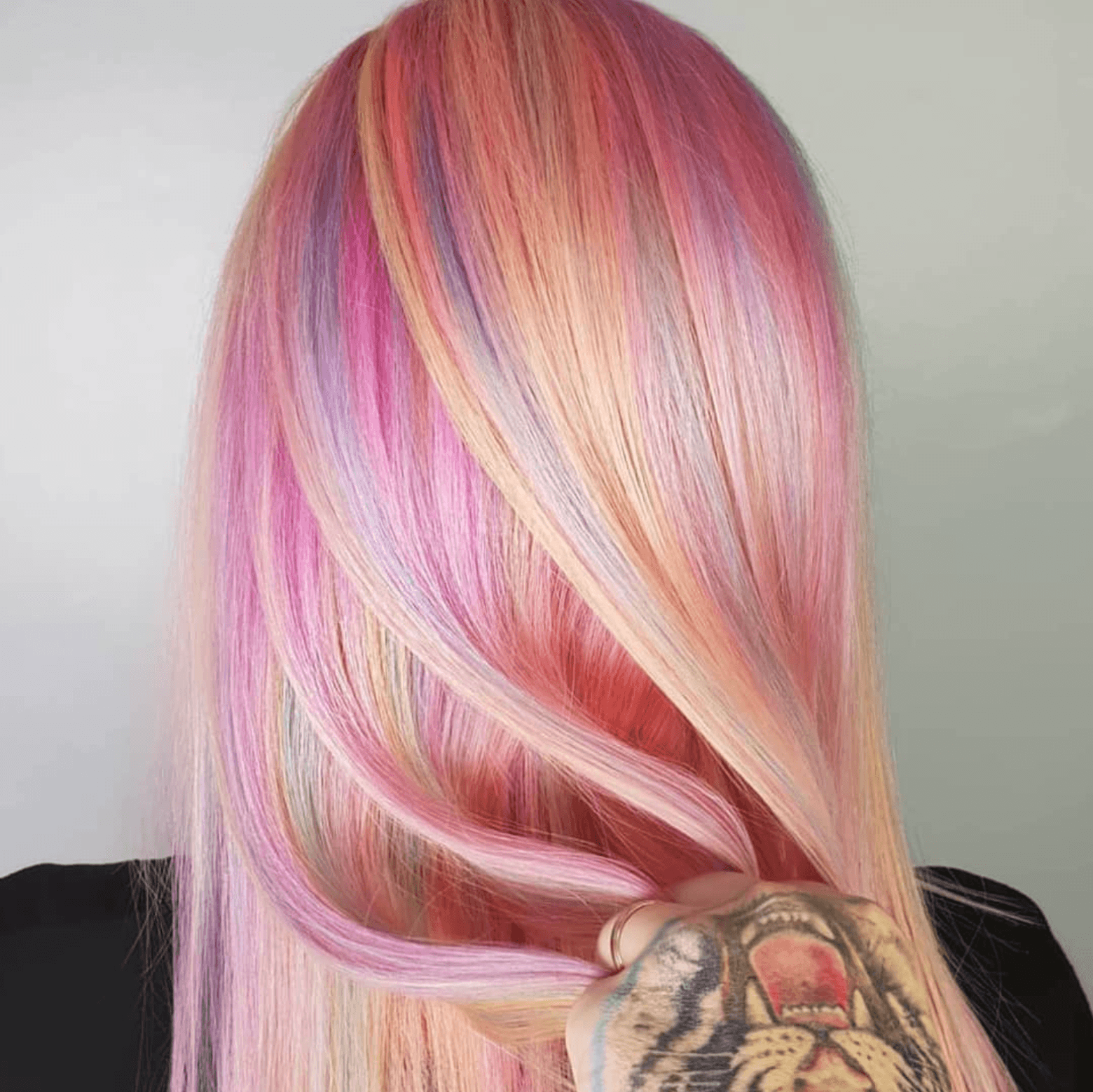 <p>Artist: <a href="https://www.instagram.com/stevenaustinhairartist/">@stevenaustinhairartist</a></p>