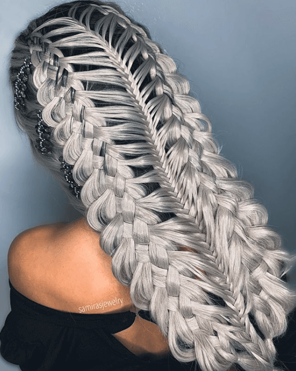 <p>Artist: <a href="https://www.instagram.com/samirasjewelry/">@samirasjewelry</a></p>