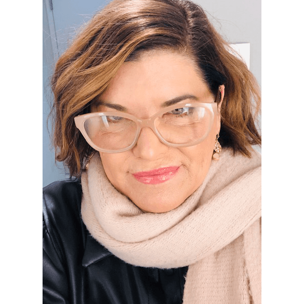 Dana_ Schmidtbauer_Sam_Villa