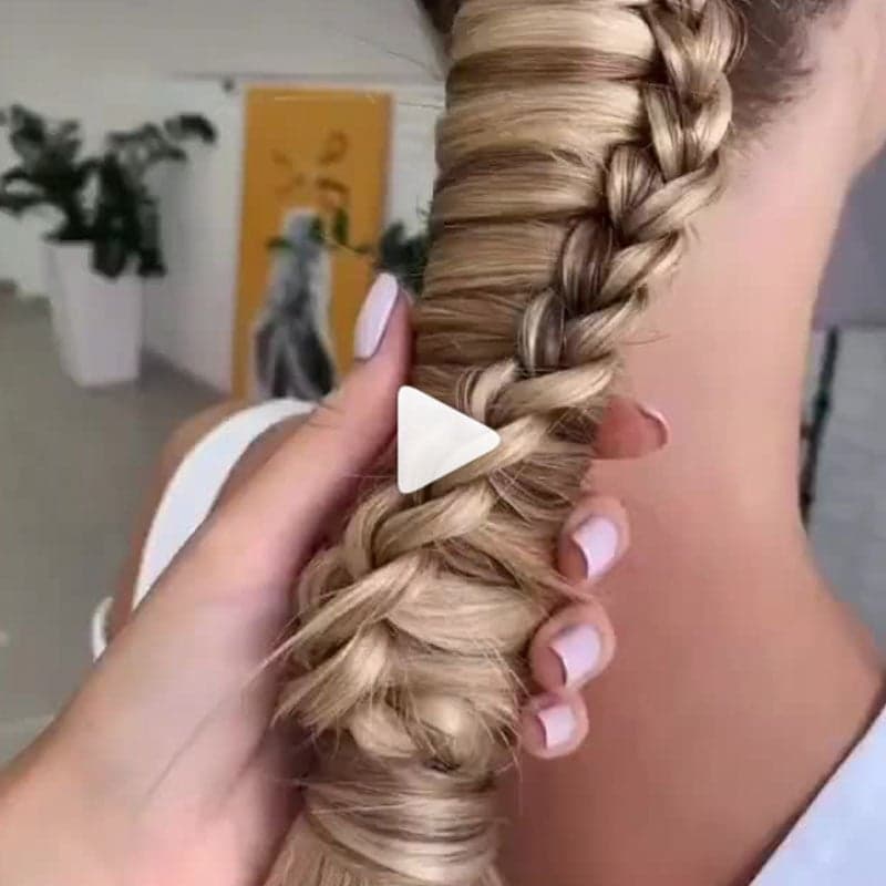 Tips For Shooting Hair Video Content For Instagram Settings Lighting Equipment Ring Light Braid @i_pasechnik
