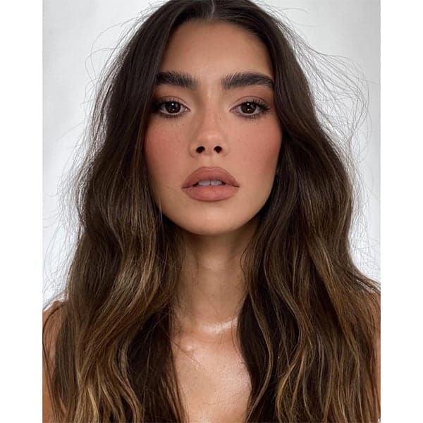 2021 Makeup Trends Beauty Eyeliner Mascara Glowy Skin Lips Lip Stain Lipstick