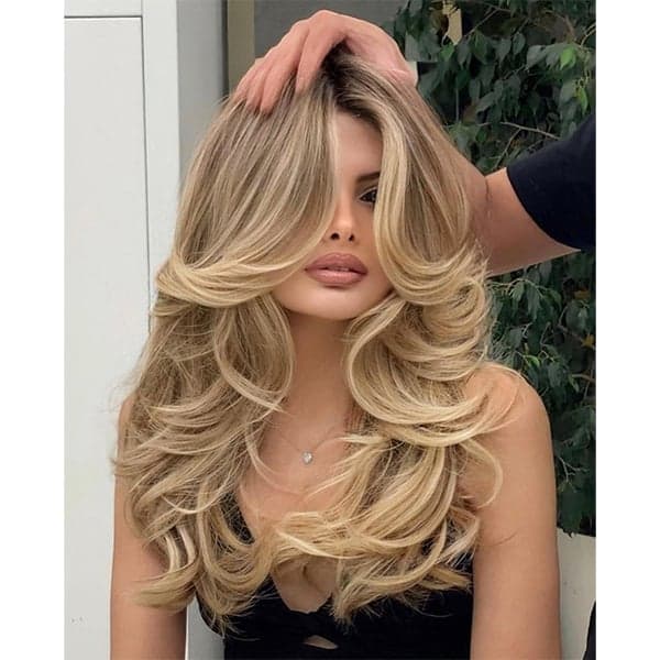 2023 biggest haircut trends winter spring summer predictions 90s layers heavy face framing bouncy supermodel