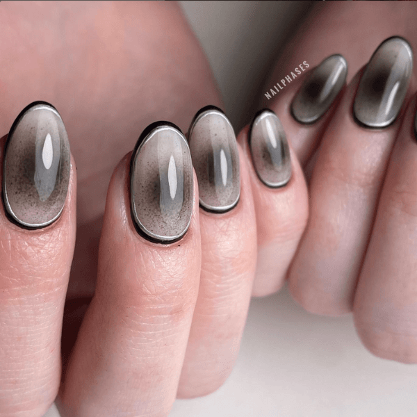 Photo Credit: Instagram via @nailphases