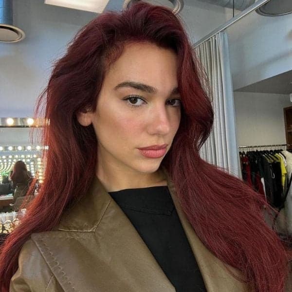 dua lipa cherry hair color red haircolor trendy fall winter hair