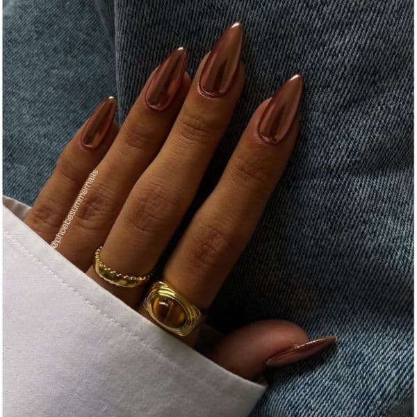 <p>Artist: <a href="https://www.instagram.com/phoebesummernails/">@phoebesummernails</a></p>