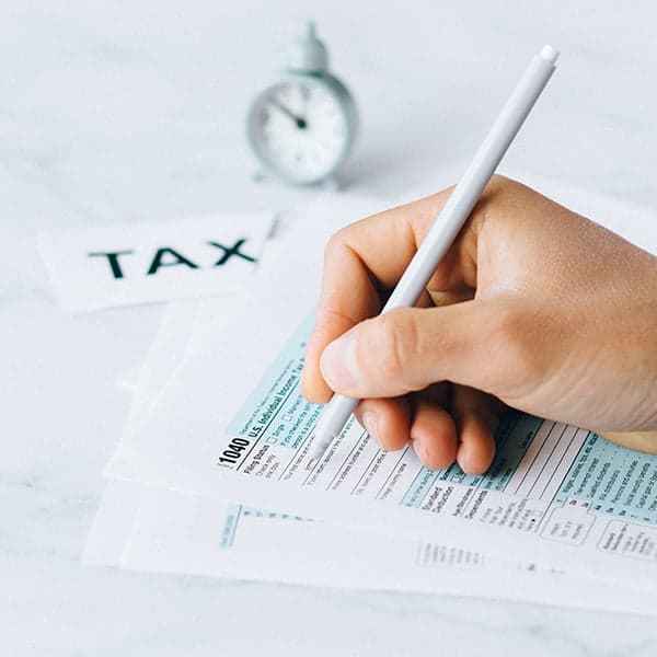 taxes-llc-law-feat