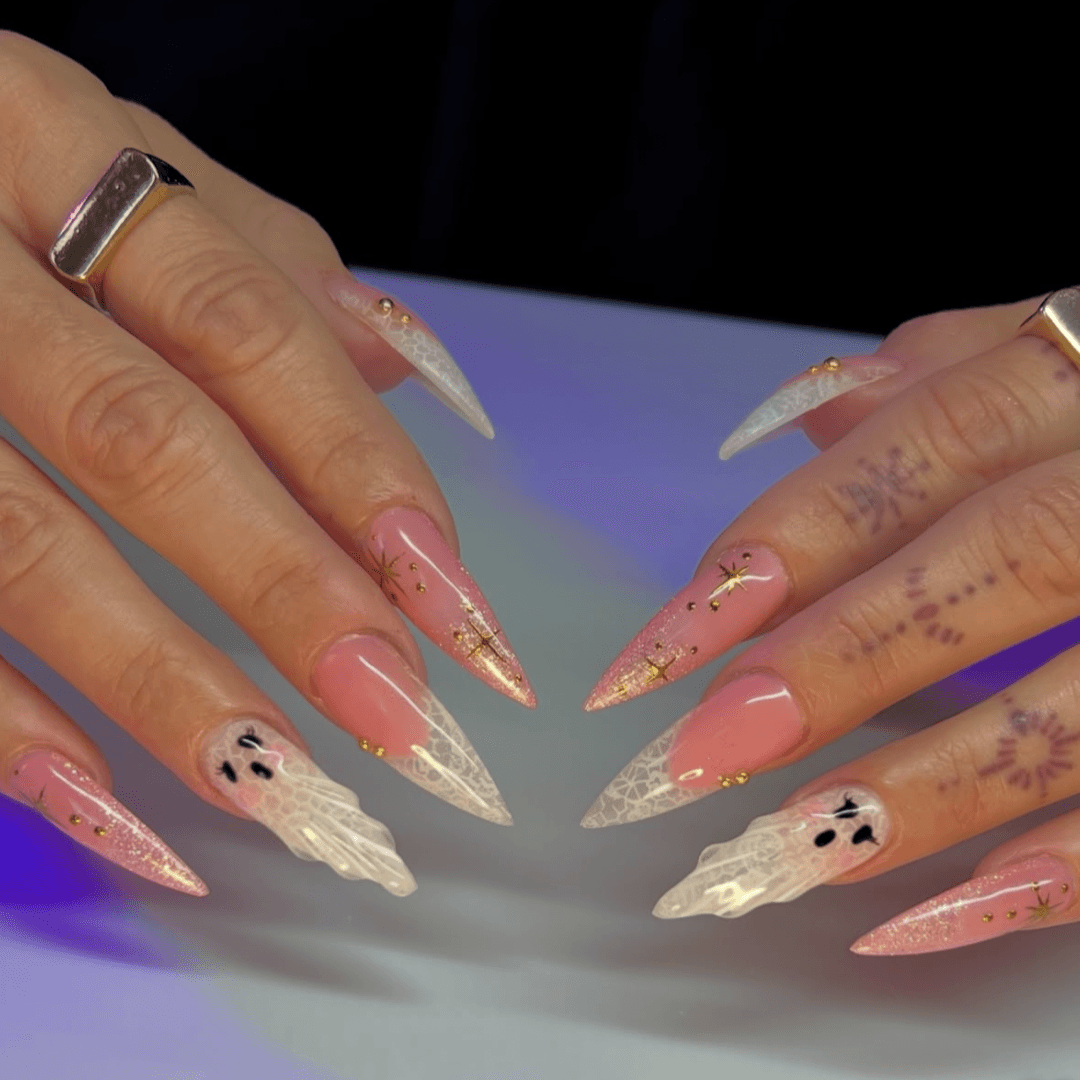 Photo Credit: Instagram via @courtneycantwell_nails