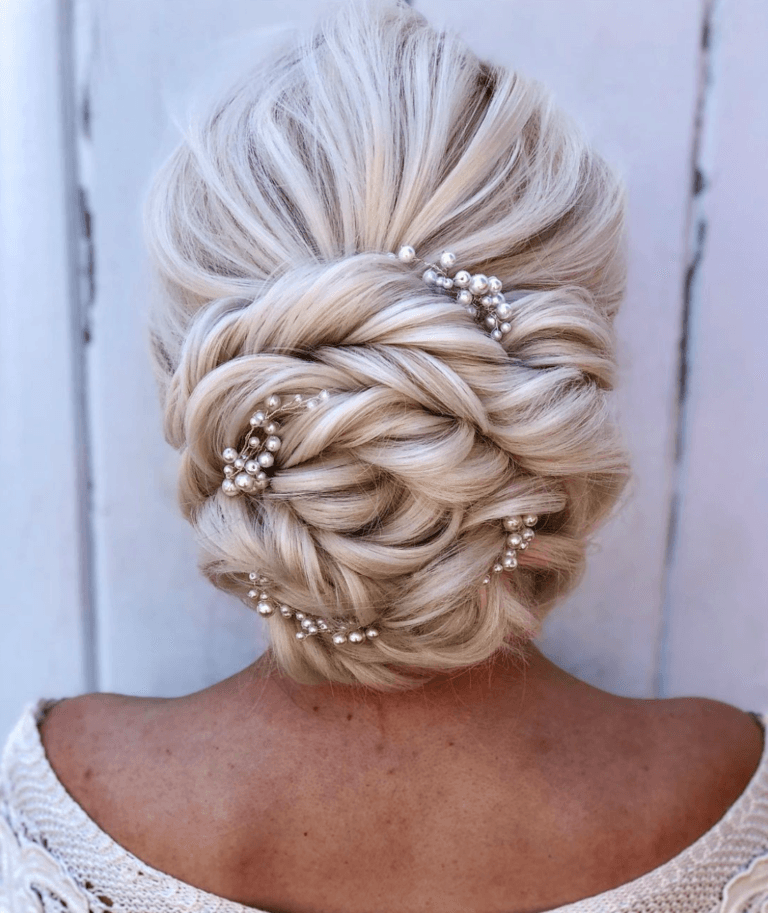 Special Event Styling winner entry by hairstylist @alexandralee1016 for the 2021 #ONESHOT Hair Awards Hot Shot