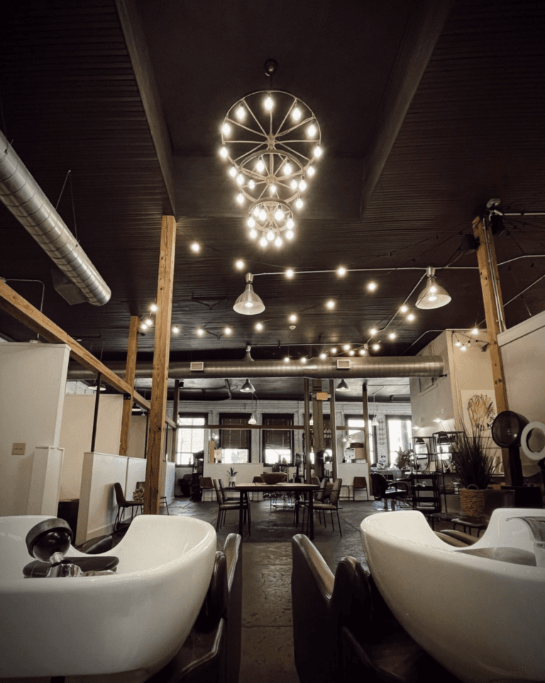 Salon Decor winner entry by hairstylist @allirobertssalon.spa for the 2022 #ONESHOT Hair Awards Hot Shot