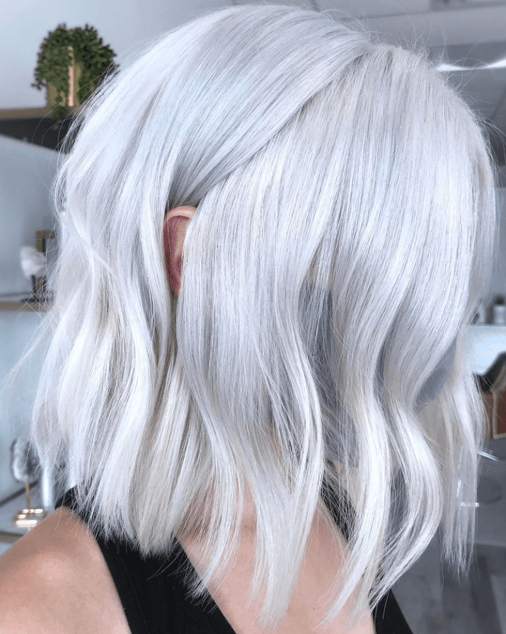 Platinum winner entry by hairstylist @hairbychrissydanielle for the 2021 #ONESHOT Hair Awards Hot Shot