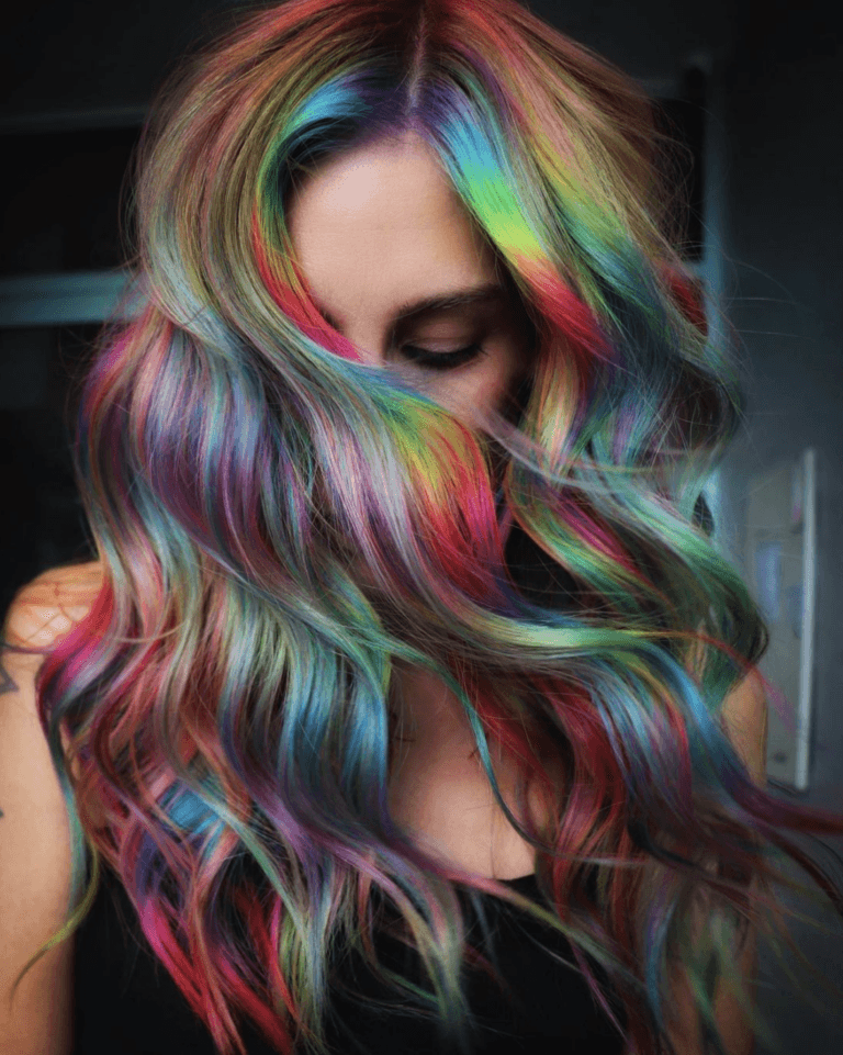 Creative Color winner entry by hairstylist @jessicapowerspaints for the 2022 #ONESHOT Hair Awards Hot Shot