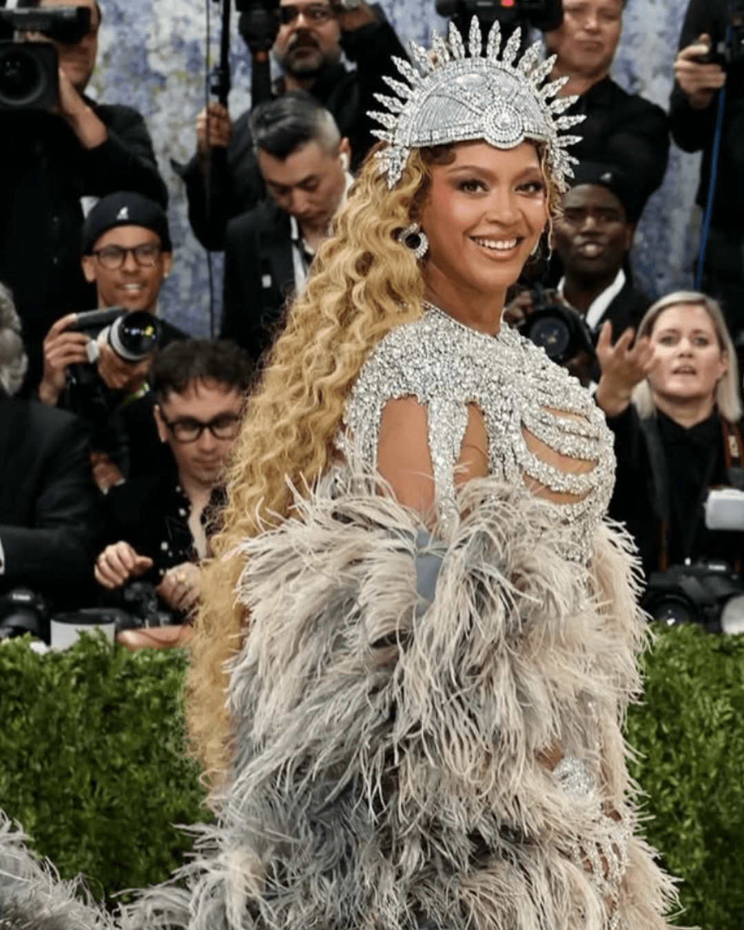 beyonce @nealfarinah