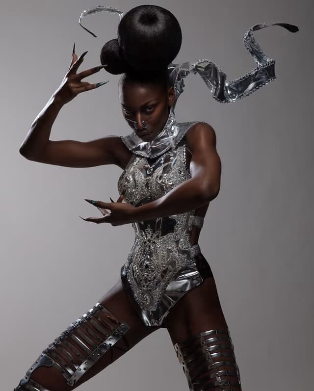 Avant-Garde Collection