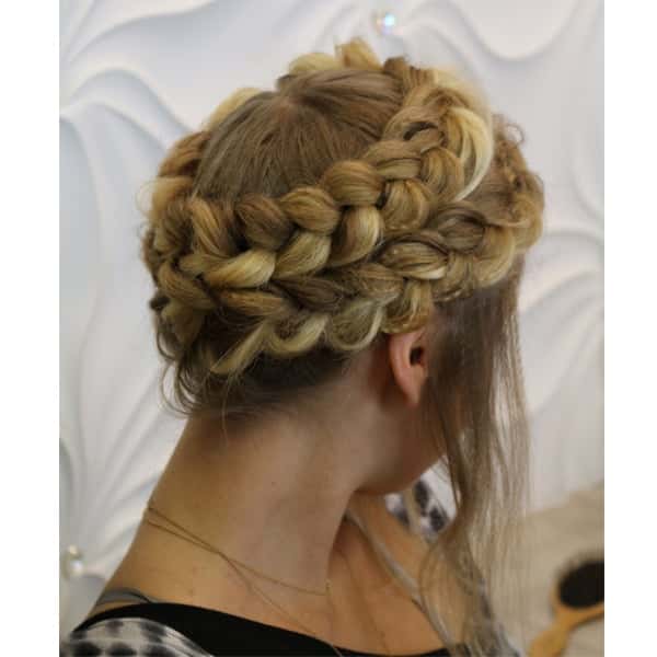 color-proof-watch-grecian-crown-upstyle-facebook-live