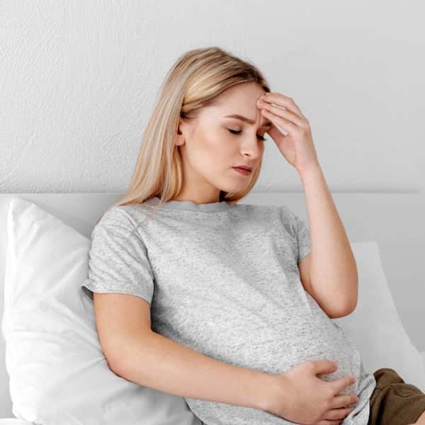wwyd-covering-rent-pregnant-booth-renters-stock-1
