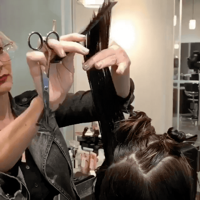briana-cisneros-cutting-interior-layers-quickie-1