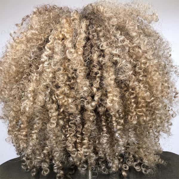 PRAVANA Leysa Carrillo @leysahairandmakeup Blonding Tips For Healthier Curls Healthy Hair PURE LIGHT Ultra Lightener REUNITE MENDING TECHNOLOGY Haircolor Blondes