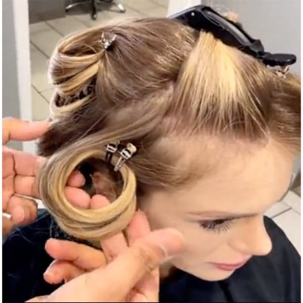 pin-curl-set-blowout-technique