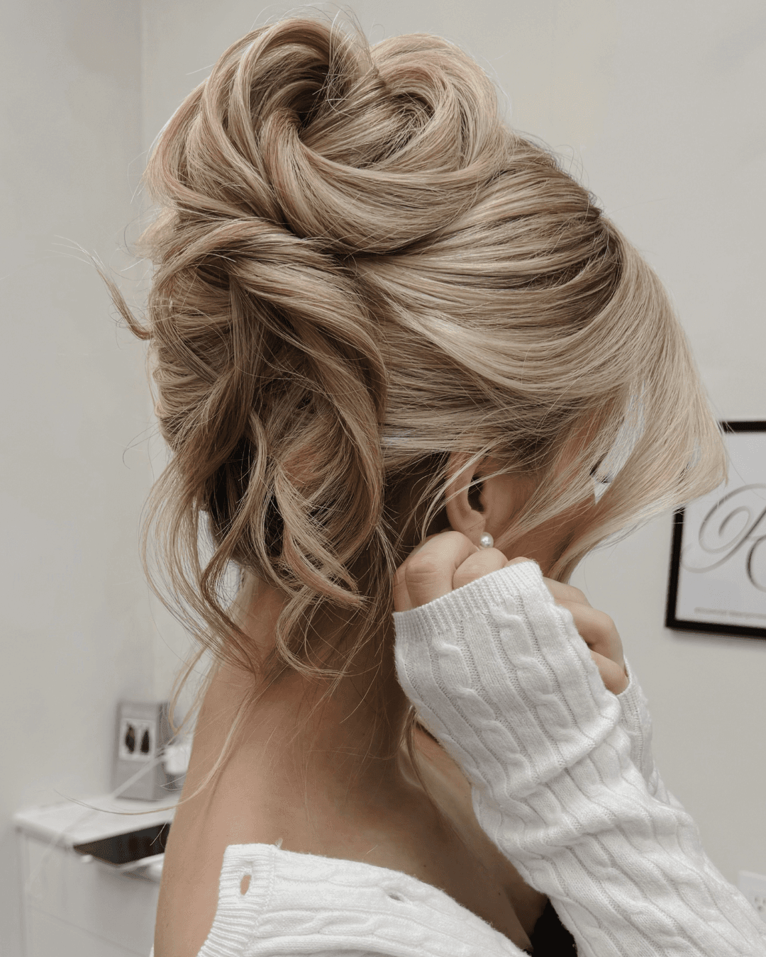@tonyastylist
