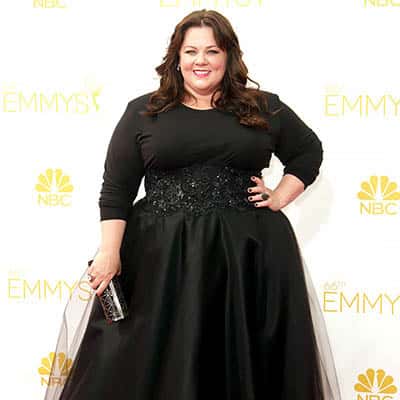 Melissa McCarthy's Glam Red Carpet Waves_orig