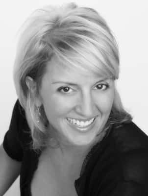 8297TeriHeadShot05_orig