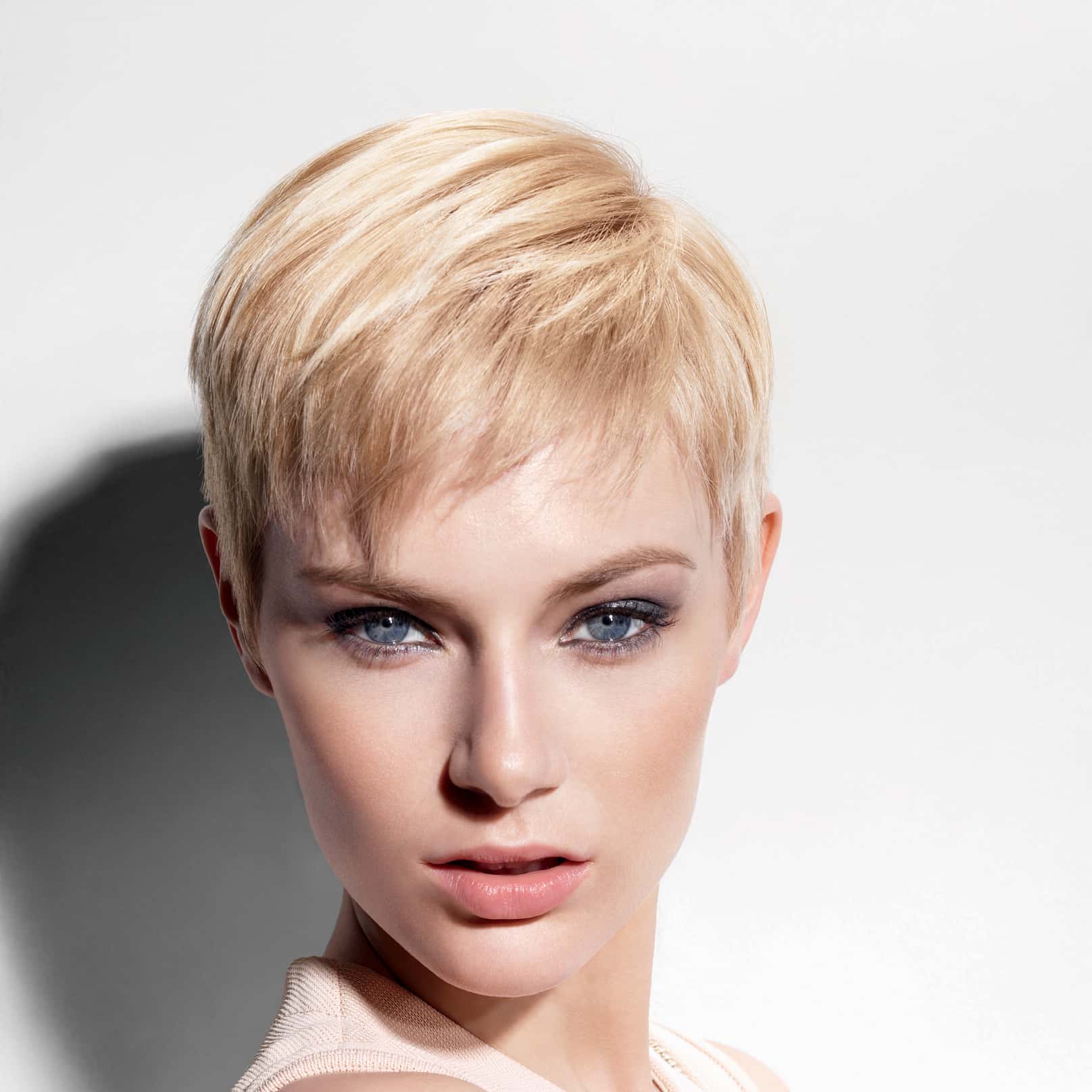 33028final look blonde_orig