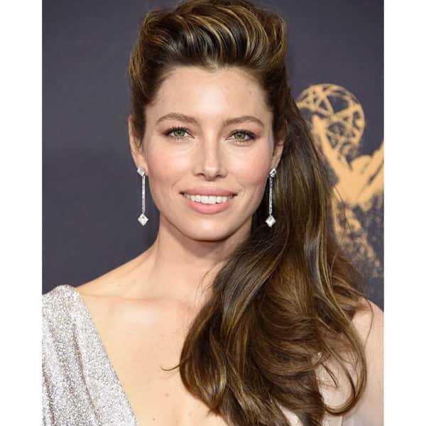 2017-Emmy-Awards-Celeb-Styles-2
