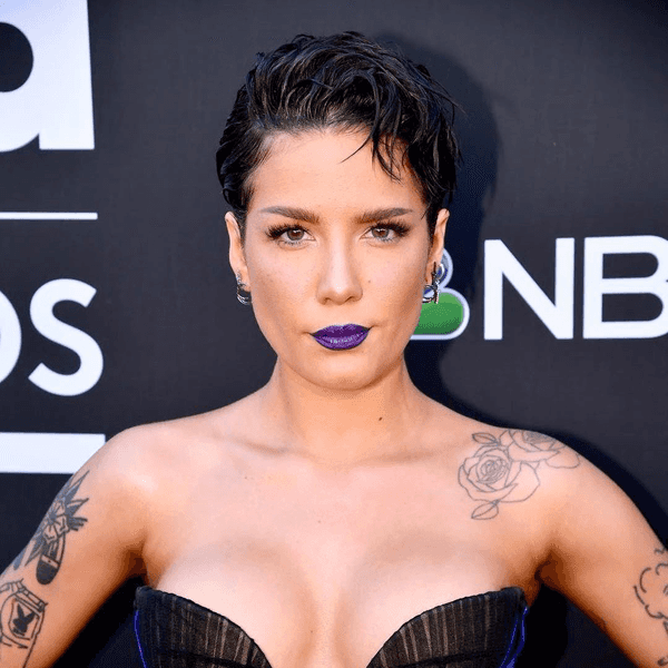 Halsey_Billboard_1