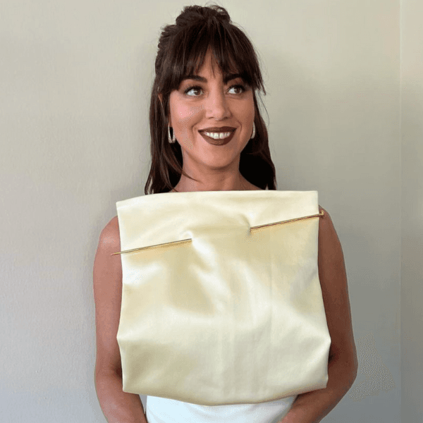 Aubrey Plaza half-up bun at 2024 Emmy Awards