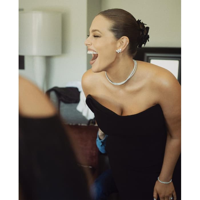 ashley graham 2019 oscars hair academy awards justine marjan bow bun