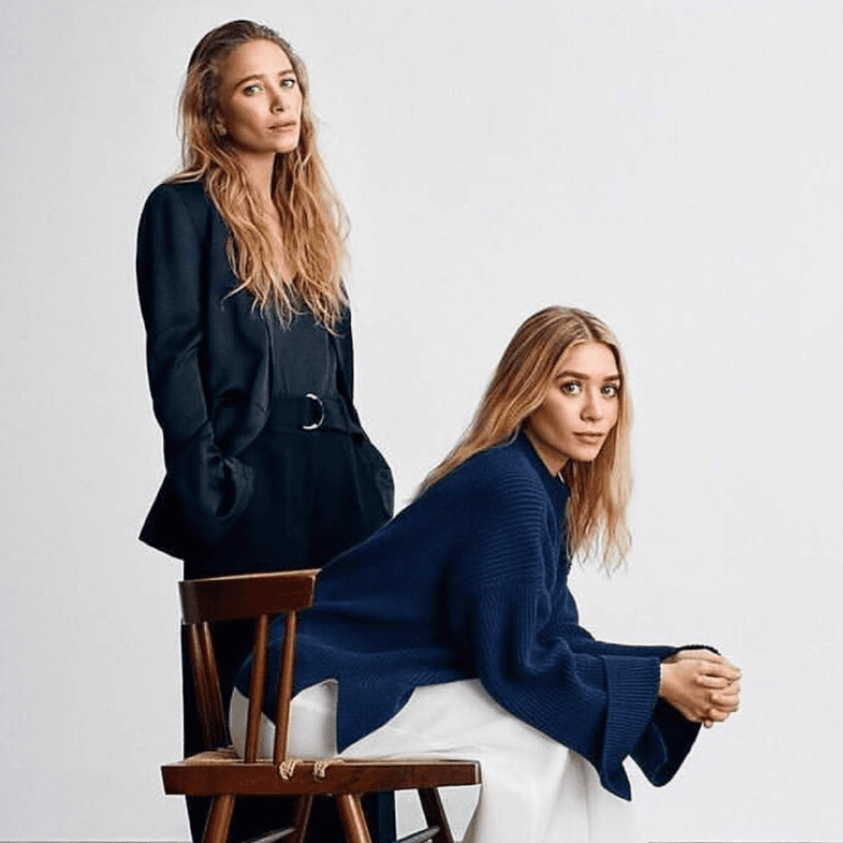 Long, rooty waves with boho texture—Olsen Dip hair on Mary-Kate and Ashley.
