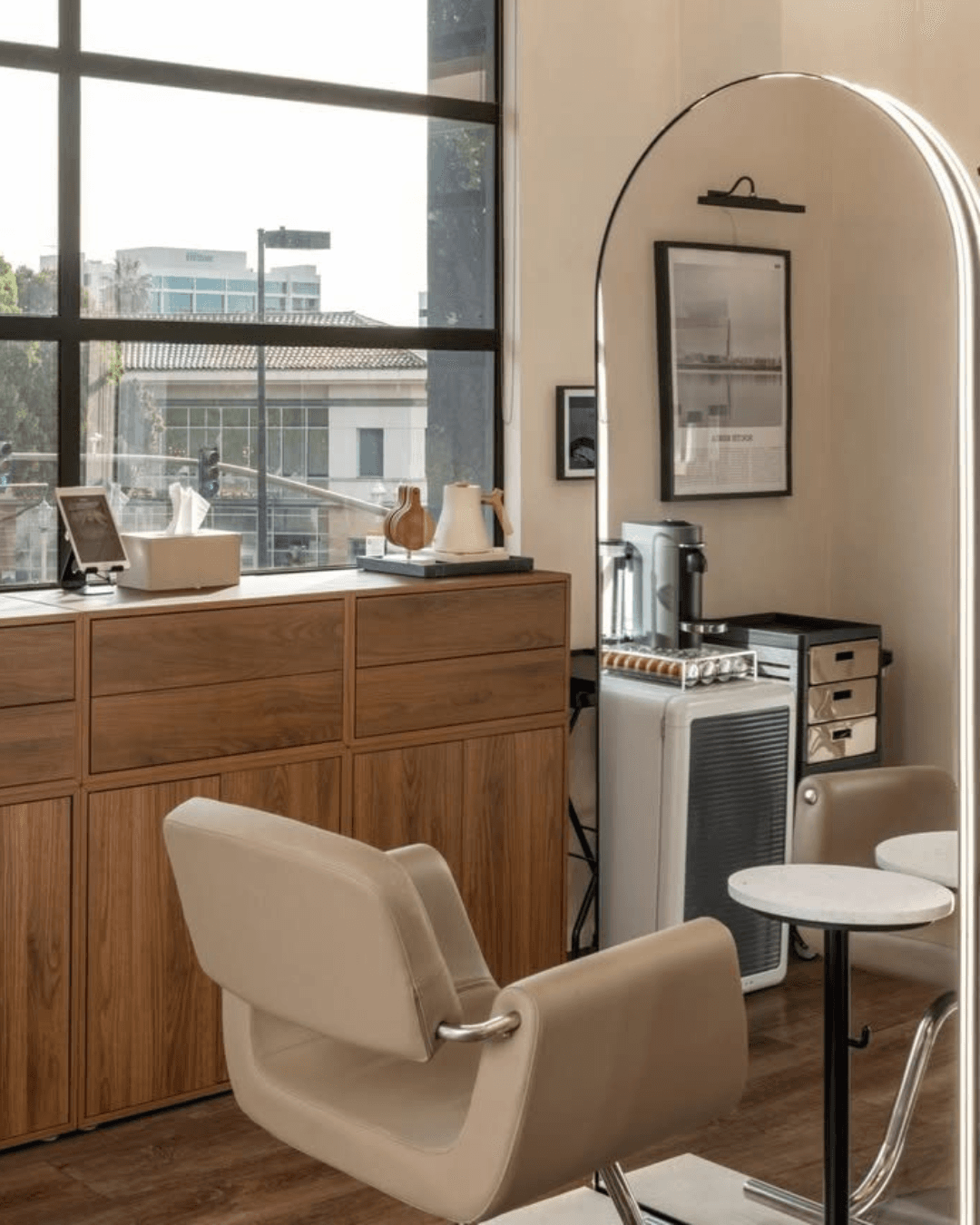 Minerva Beauty Corsa Salon Styling Chair Photo Credit Instagram via @minervabeauty
